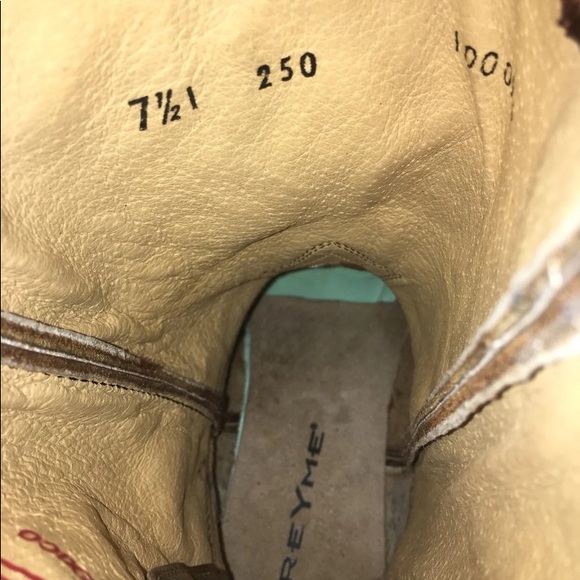 boots - Picture 2 of 4